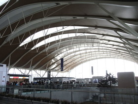 とまとじゅーす的中国旅行記　上海の虹橋国際空港だっけ？上海に2つある空港のどっちか忘れた。