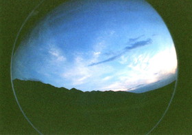 阿克蘇(アクス)観光旅行編＠LOMO Fisheye2で車窓から撮影。。タリム盆地のハイコントラストな夜