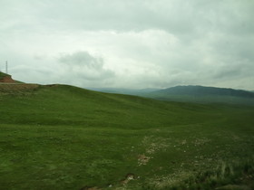 青海省観光旅行記＠青蔵高原、日亭傍の丘から青蔵高原(チベット高原)を眺める