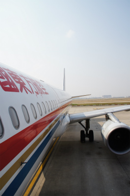 上海観光・滞在記＠一時帰国の日、中国東方航空の機体