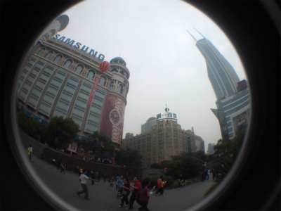 中国旅行記＠南京歩行街付近。f-12cと魚眼レンズで撮影