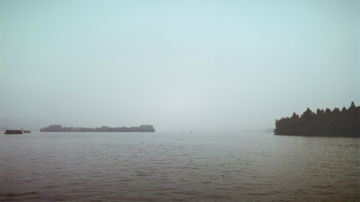 とまとじゅーす的中国旅行記＠杭州観光。西湖湖畔、蘇堤から西湖を眺める