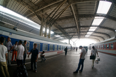 中国旅行記＠上海からトルファンへ列車に乗り鉄旅行、南京駅