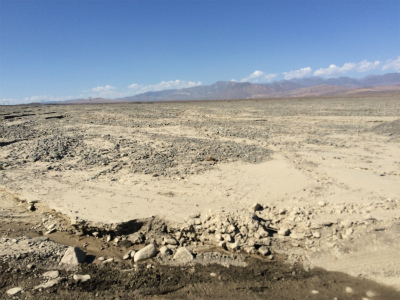 新疆ウイグル自治区観光旅行記＠トルファン（吐魯番）観光終了～帰路へ着く。見渡す限りの砂漠
