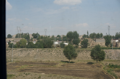 中国旅行記＠伊寧から蘭州へ列車の旅、乗り鉄。第二日目の車窓風景