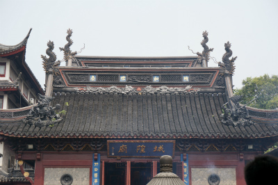 中国旅行記＠上海の観光名所、豫園老街にある上海城隍廟