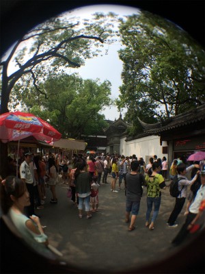中国旅行記＠上海観光、豫園の入り口付近の風景